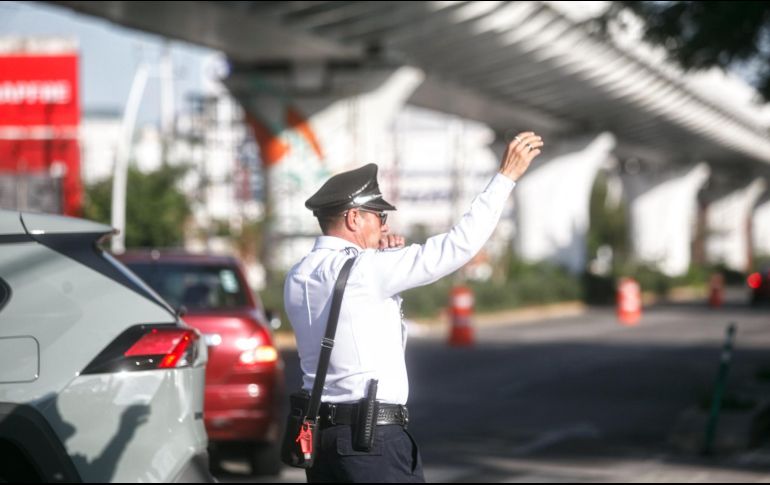 La Policía Vial mantiene presencia en los cierres viales para agilizar el tránsito. ESPECIAL/Secretaría de Cultura Jalisco