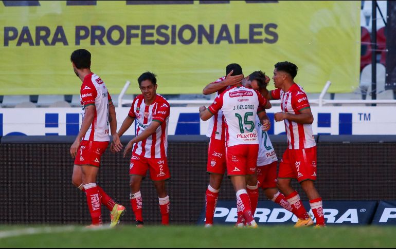 Necaxa sacó los tres puntos del Estadio Jalisco. Imago7