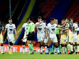 RÍSPIDO. Al final del primer tiempo y del segundo tiempo, jugadores de ambos equipos se hicieron de palabras. IMAGO7