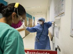 Aseguran que estas fallas ponen en riesgo la salud de los pacientes con errores en estudios clínicos, confusiones en datos personales y falta de equipamiento e insumos para las pruebas reactivas. NTX / ARCHIVO