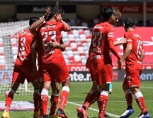 Jugadores del Toluca celebran su triunfo de este domingo. IMAGO7 /