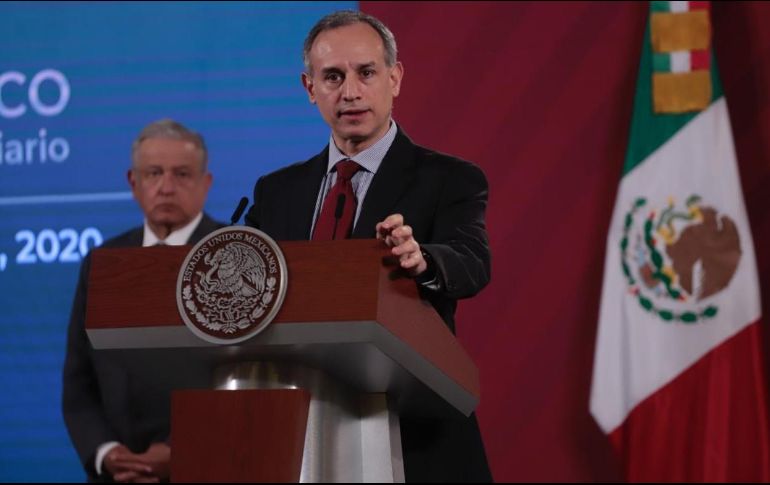 Hugo López-Gatell Ramírez, subsecretario de Prevención y Promoción de la Salud, enfatiza que el incremento de dos mil defunciones con respecto al pasado domingo, no ocurrió de un día para otro. SUN / B. Fregoso