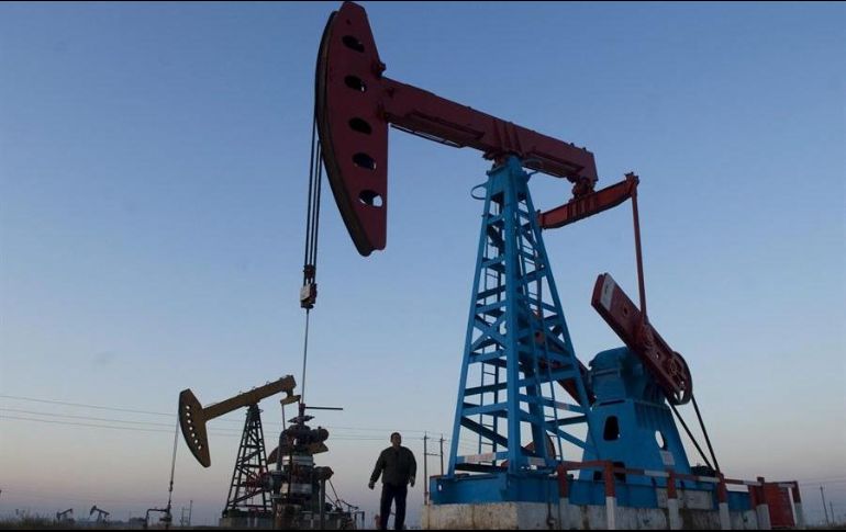 Los contratos futuros del WTI para entrega en noviembre ganaron 1.19 dólares respecto a la sesión previa. EFE/ARCHIVO