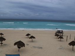 A las 22 horas de esta noche el metéoro se localizaba a 220 km al este-sureste de Cozumel. SUN