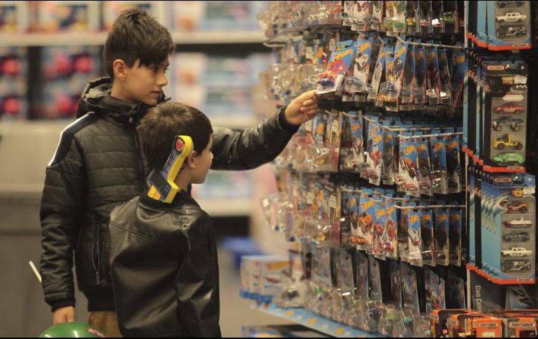 El último trimestre del año, junto con el Día de Reyes aportan el 80% de los ingresos anuales de este sector, dijo Amiju. EL INFORMADOR/Archivo