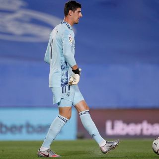 Courtois enciende las alarmas del Real Madrid