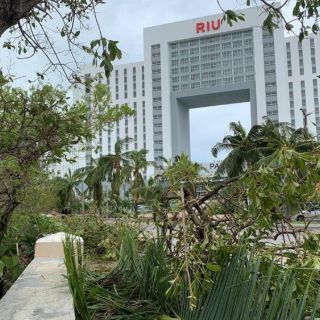 Huracán "Delta": Cancún vuelve lentamente a la normalidad tras el fenómeno