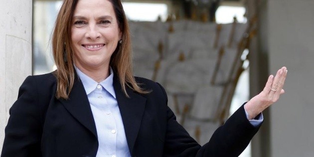 Beatriz Guti&eacute;rrez inaugura exposici&oacute;n sobre cultura olmeca en Par&iacute;s