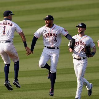 Carlos Correa coloca a los Astros en la Serie de Campeonato