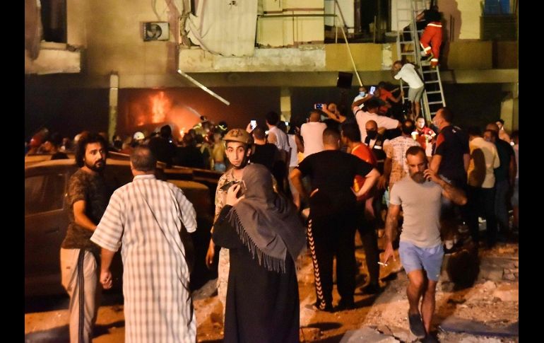 Varias personas resultaron heridas, y habitantes de edificios cercanos debieron ser evacuados. AFP