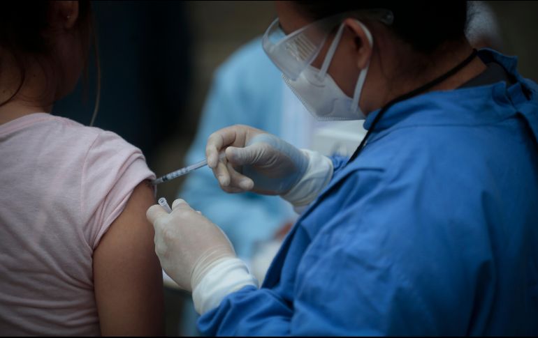 La meta del IMSS en Jalisco es aplicar 991 mil 307 dosis al terminar el año. EL INFORMADOR/F. Atilano