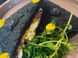 Delicia. Sándwich de calamar empalizado. ESPECIAL