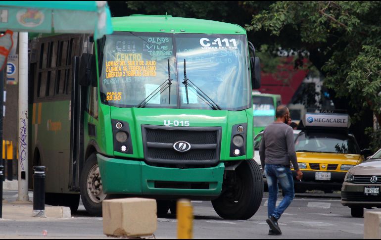 Los camiones que circulan por Guadalajara tendrán modificaciones en su ruta a partir de las 14:00 horas del domingo y concluirá el lunes a las 9:00 horas. EL INFORMADOR /ARCHIVO