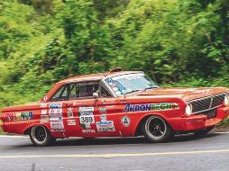 Xavier y Diego Lamadrid corrieron en su Ford Falcon 1965. ESPECIAL