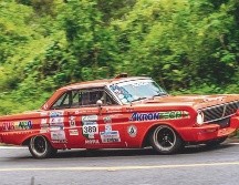 Xavier y Diego Lamadrid corrieron en su Ford Falcon 1965. ESPECIAL