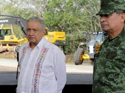 AMLO justificó el uso de soldados con el argumento que el proyecto debe estar listo para 2023. EFE / Presidencia de México