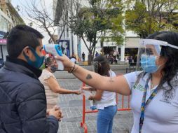 El Ayuntamiento de Guadalajara instaló alrededor de 19 filtros sanitarios en el primer cuadro de la ciudad. TWITTER@DelToroIsmael