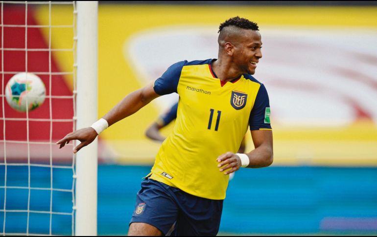 MICHAEL ESTRADA. El delantero del Toluca contribuyó a la causa goleadora.