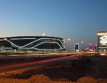 El Allegiant Stadium es el flamante nuevo hogar de los Raiders, franquicia que se trasladó a Las Vegas desde Oakland para el inicio de la campaña 2020. AFP / ARCHIVO