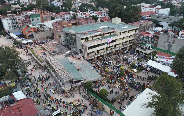 Por el colapso de estructuras del Enrique Rébsamen fallecieron 26 personas, 19 de ellos menores de edad. AFP/ARCHIVO