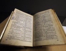 El precio del ejemplar había sido estimado en entre cuatro y seis millones de dólares, pero el libro se vendió finalmente a nueve millones 978 mil dólares. AP/ARCHIVO