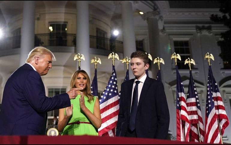 Melania Trump detalló que su hijo dio negativo en la última prueba que le practicaron. EFE/E. Scott