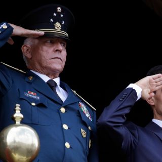 Salvador Cienfuegos es detenido a solicitud de la DEA