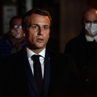 Profesor decapitado fue víctima de un "atentado terrorista islamista": Macron