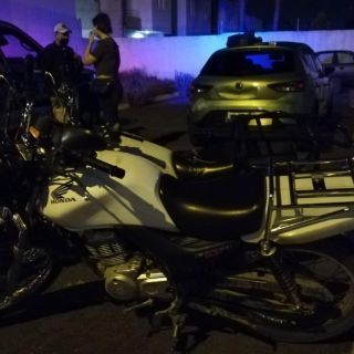 Robos en Jalisco: Detienen a cinco por robar una moto en Tlaquepaque