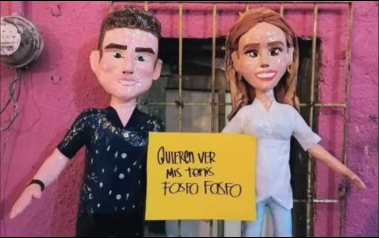 La Piñatería Ramírez, establecida en Reynosa, creó las piñatas del político y su pareja. ESPECIAL