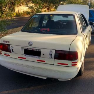 Asaltan a peatón y los detienen porque su coche robado no arrancó