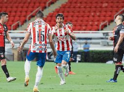 FESTEJO. Uriel Antuna celebra tras conseguir el primer gol del encuentro para el Rebaño. IMAGO7