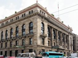 BBVA, CitiBanamex, Santander y J.P. Morgan están entre las 15 instituciones que prevén que la tasa de Banxico baje a 4% el siguiente mes. SUN/ARCHIVO