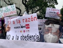 AMLO se comprometió a que a los auténticos investigadores, escritores, entre otros no les faltarían recursos. SUN / ARCHIVO