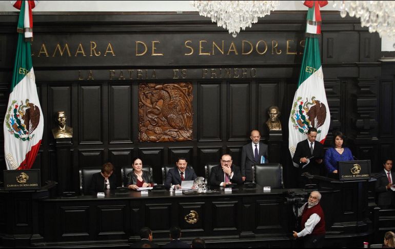 Tras una sesión maratónica que se extendió por 12 horas, el pleno del Senado de la República aprobó en lo general y en lo particular la extinción de los 109 fideicomisos y fondos públicos. NTX / ARCHIVO