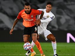 El Shakhtar llegó a España muy mermado luego de que sus titulares fueran aislados por haber dado positivo en pruebas de COVID-19. Aún así, derrotaron a los blancos. AFP / G. Bouys