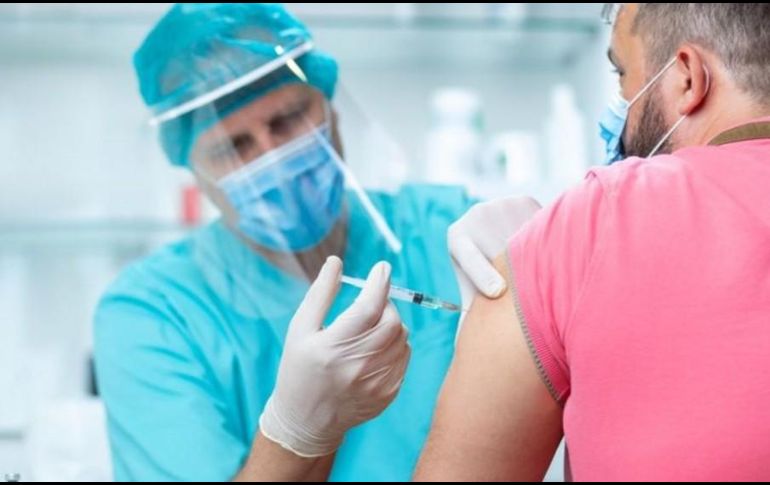 Científicos en todo el mundo trabajan en el desarrollo de posibles vacunas contra el coronavirus. GETTY MIAGES