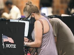 La crisis sanitaria incentiva el sufragio de manera remota. EFE