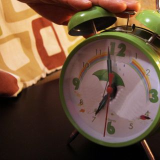 Horario de verano: ¿Se debe atrasar o adelantar el reloj?