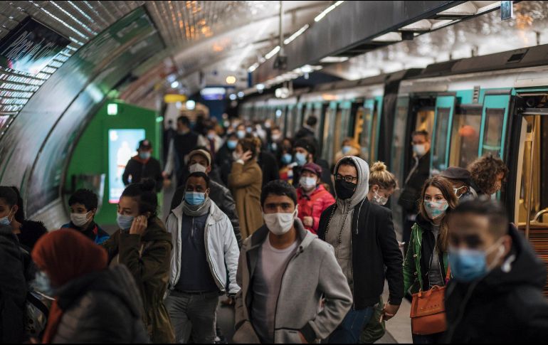 Desde comienzos de marzo, han fallecido en Francia 34 mil 761 personas por coronavirus. AP / L. Joly