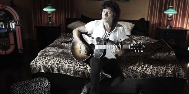 Bunbury anuncia "Curso de levitaci&oacute;n intensivo", su nuevo disco