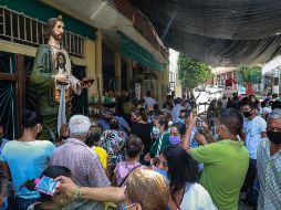 Fieles acuden a festejo de San Judas: "Mi fe es más grande que el Covid"