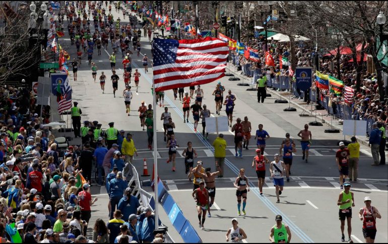 Con 30 mil corredores en cada edición, el Maratón de Boston es uno de los seis más importantes del mundo, los llamados ''Six Majors'', junto con Berlín, Nueva York, Chicago, Londres y Tokio. AP / ARCHIVO