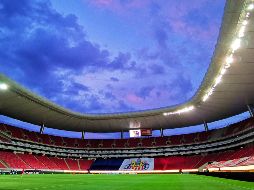 El jueves se detectó el virus en el entrenador Víctor Manuel Vucetich y dos de sus auxiliares, por lo que se quieren descartar más casos. IMAGO7