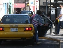 Hasta la noche de ayer, la Secretaría de Transporte había infraccionado a 26 taxistas, pero explicó ninguno por tarifa alta. EL INFORMADOR/G. Gallo