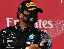 Con este triunfo, Hamilton se acerca un poco más a un nuevo título mundial de pilotos. AP / M. Medina