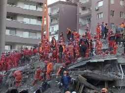 El terremoto se produjo el viernes por la tarde en el mar Egeo, al suroeste de Esmirna, la tercera mayor ciudad de Turquía. AP / I. Gokmen