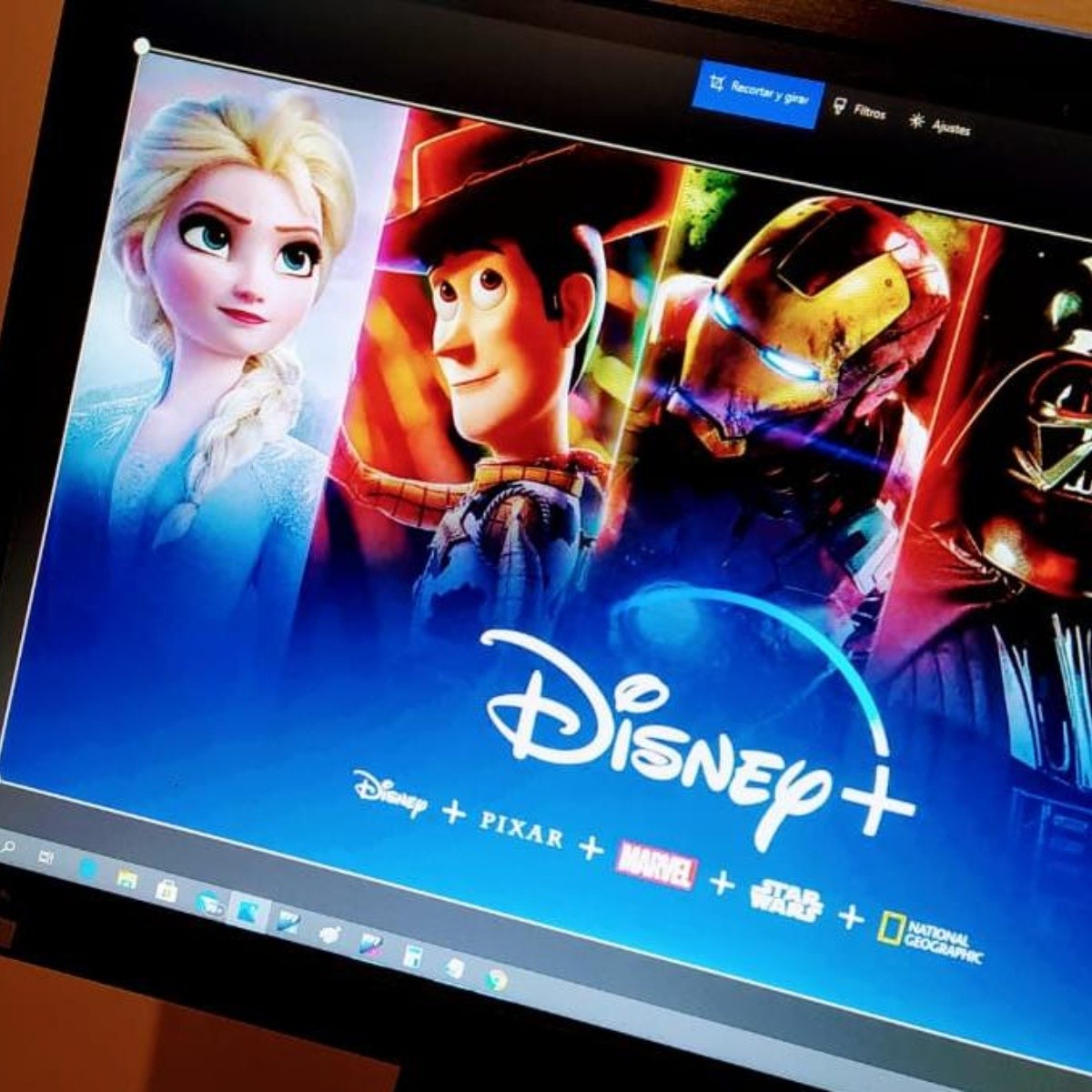 Disney Usuarios En Redes Reaccionan Con Memes Al Precio De La Plataforma El Informador