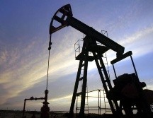 La Opep+ prevé aumentar su producción colectivamente en 1.9 millones de barriles diarios el primero de enero. EFE/ARCHIVO