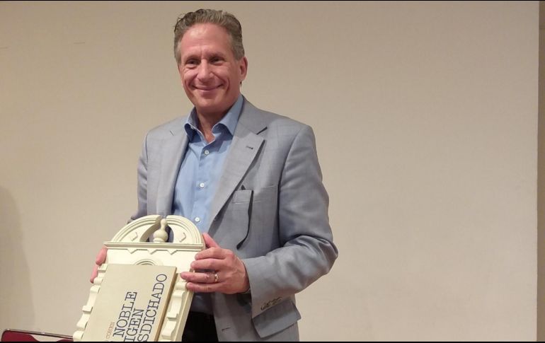 Apenas el martes la esposa del escritor, Josefina Estrada, había dicho que Sandro Cohen había sido desintubado y guardaban todas las esperanzas de su recuperación. EFE/Inbal